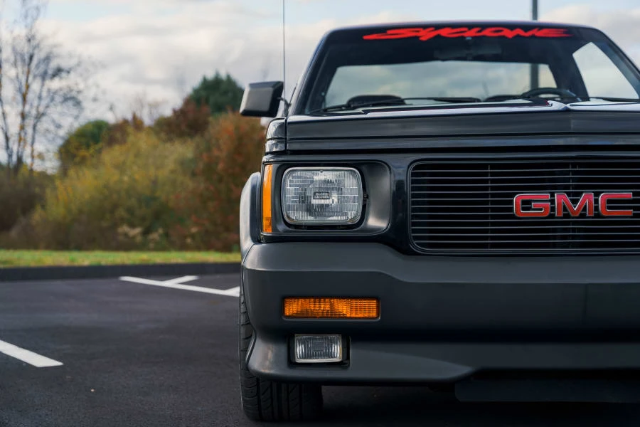 1991 GMC Syclone - Image 7 of 31