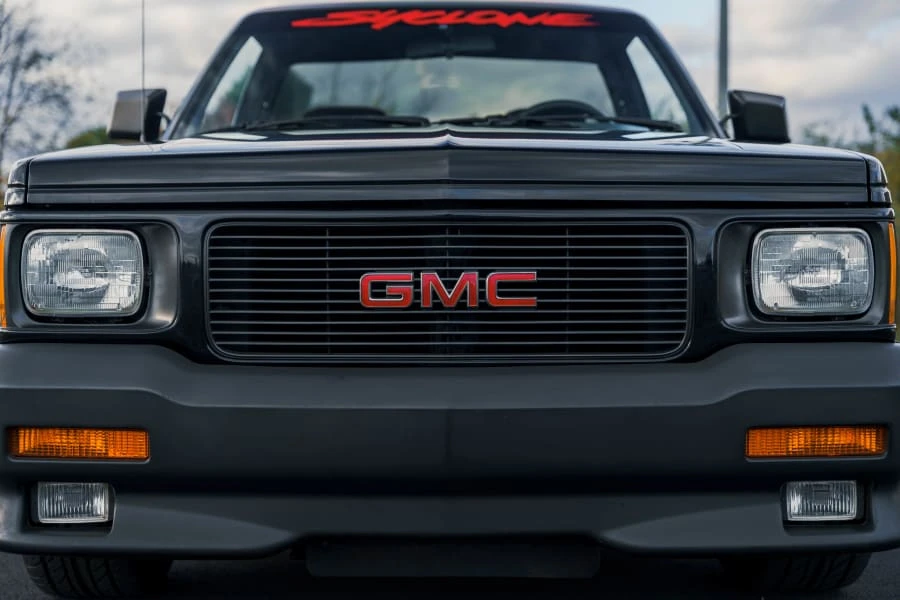 1991 GMC Syclone - Image 13 of 31