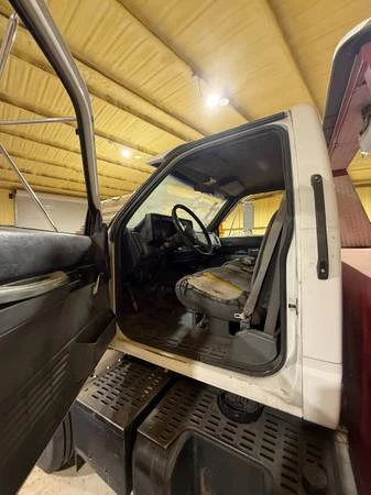 1991 GMC TopKick - Image 4 of 11