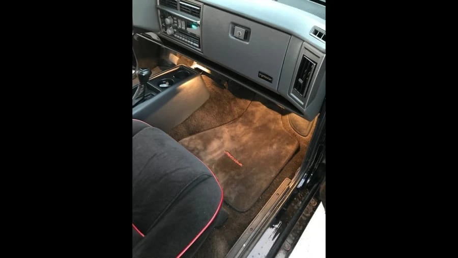 1991 GMC Syclone - Image 5 of 11