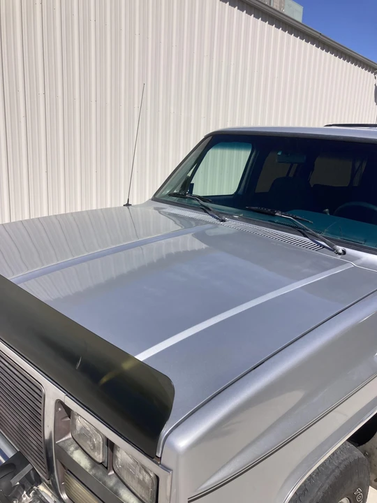 1991 GMC Suburban 7th Gen - Image 11 of 31
