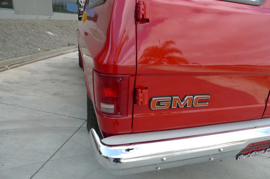 1991 GMC Suburban 7th Gen - Image 29 of 31