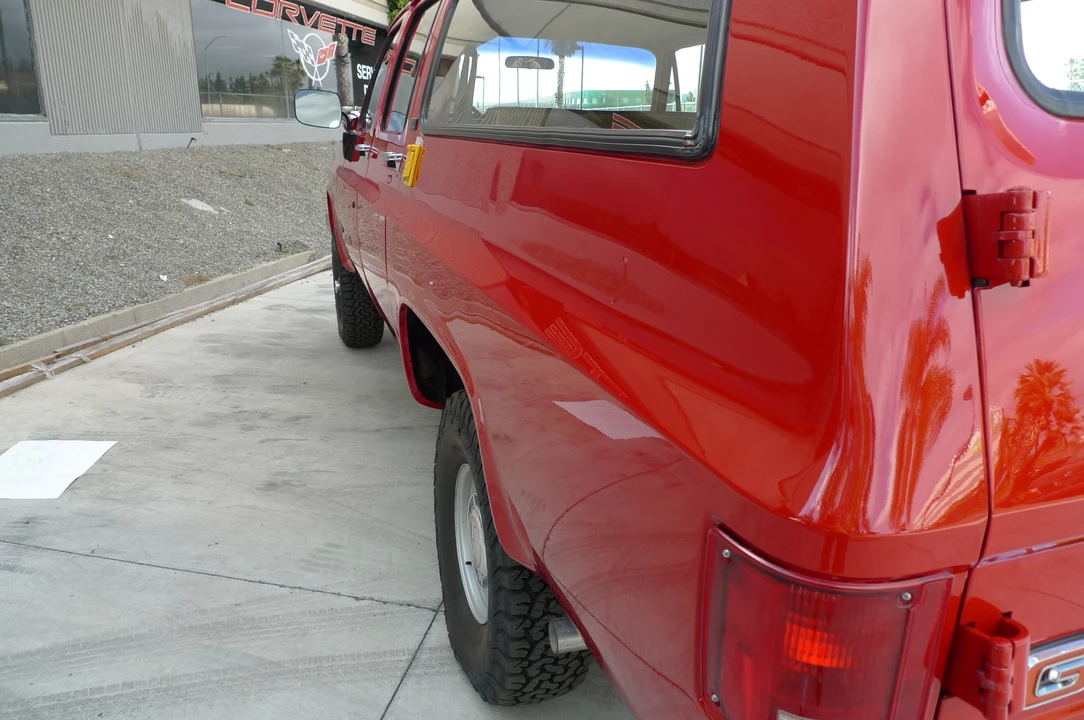 1991 GMC Suburban 7th Gen - Image 22 of 31