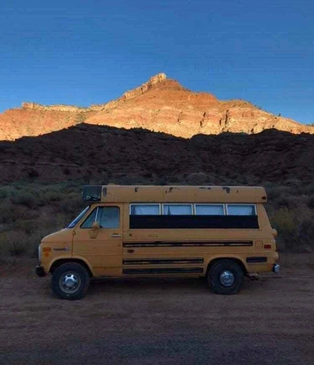 1991 GMC G-series Van - Image 2 of 7