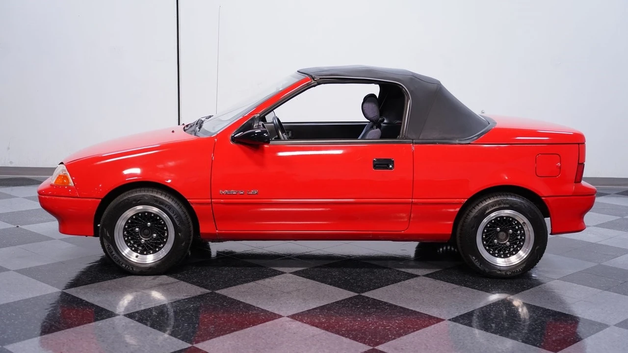 1991 Geo Metro - Image 3 of 12