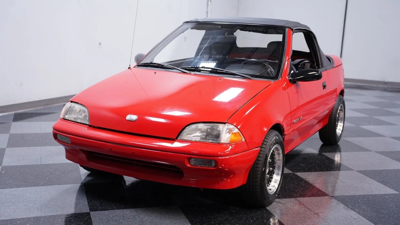 1991 Geo Metro - Image 17 of 21