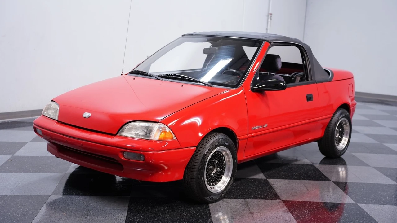 1991 Geo Metro - Image 4 of 12