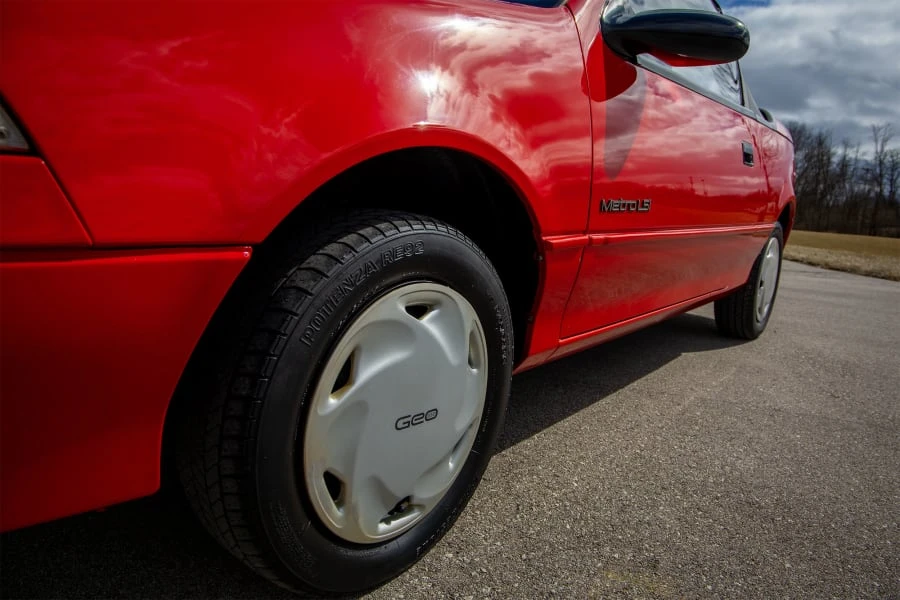 1991 Geo Metro - Image 15 of 29