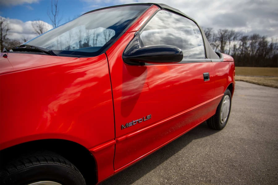 1991 Geo Metro - Image 9 of 29