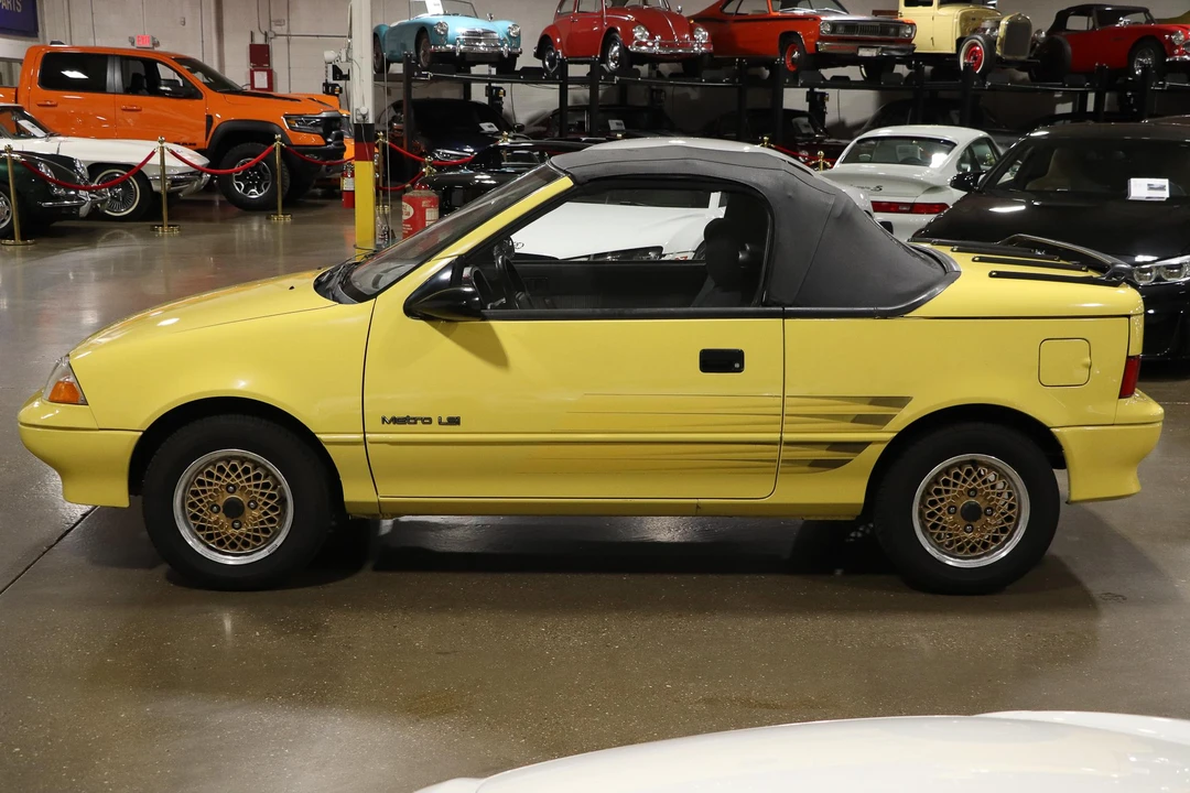 1991 Geo Metro - Image 28 of 31