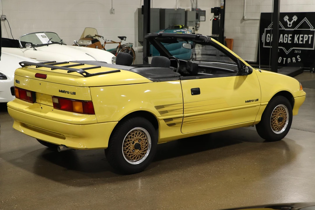 1991 Geo Metro - Image 18 of 31