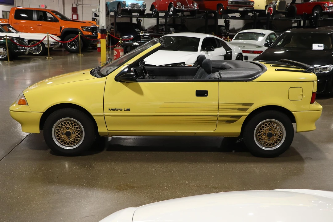 1991 Geo Metro - Image 8 of 31