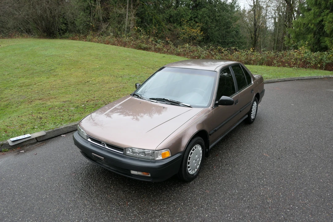1991 Honda Accord 4th Gen - Image 2 of 31