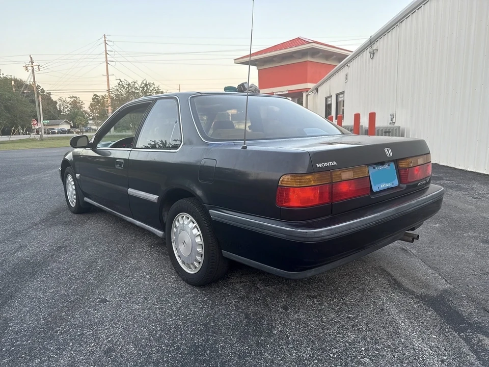 1991 Honda Accord 4th Gen - Image 2 of 8