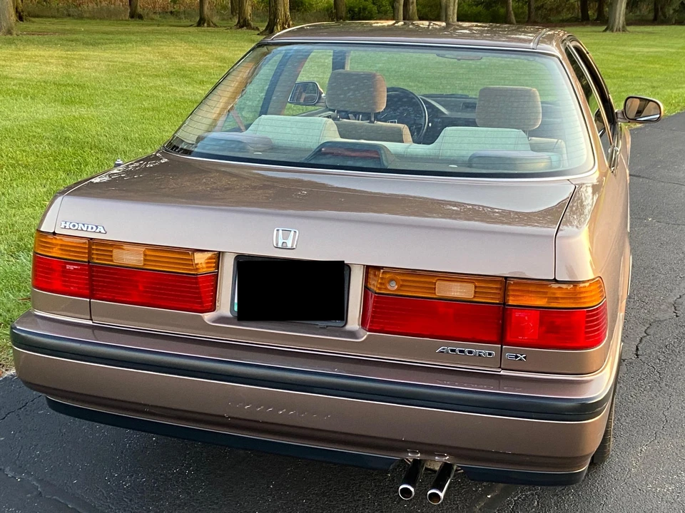1991 Honda Accord 4th Gen - Image 11 of 31