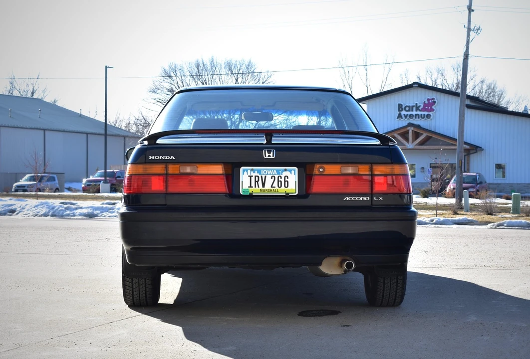 1991 Honda Accord 4th Gen - Image 5 of 21