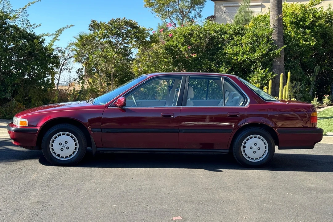 1991 Honda Accord 4th Gen - Image 3 of 31