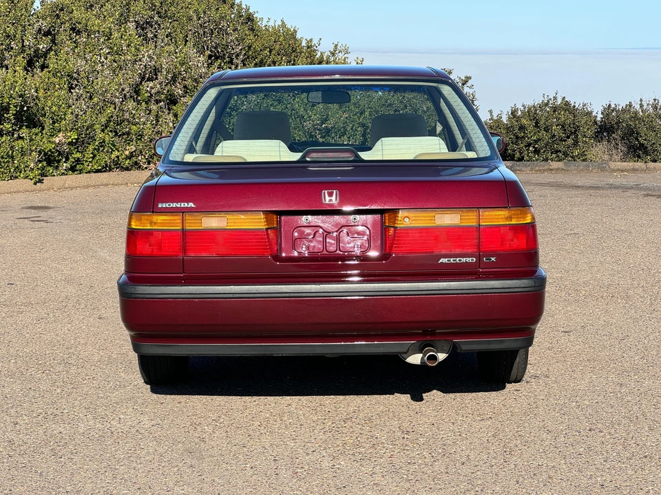 1991 Honda Accord 4th Gen - Image 17 of 31