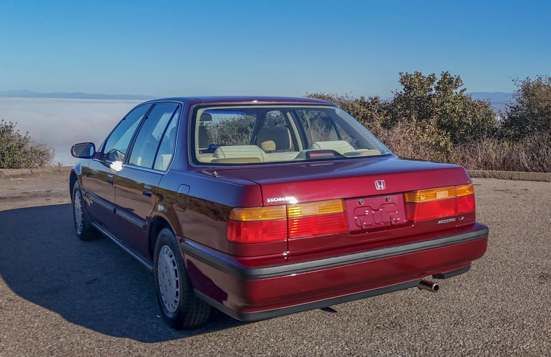 1991 Honda Accord 4th Gen - Image 16 of 31