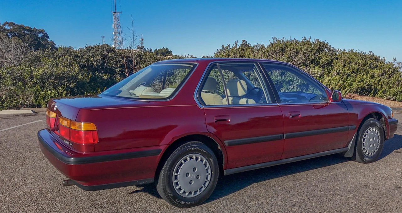 1991 Honda Accord 4th Gen - Image 19 of 31