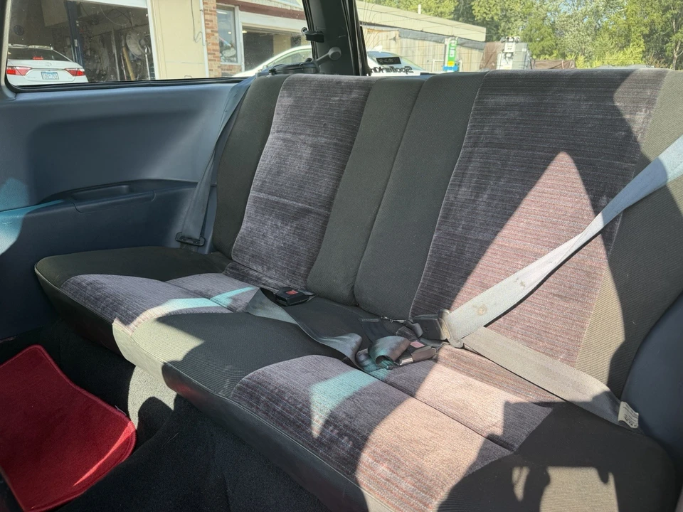 1991 Honda Civic 4th Gen - Image 18 of 25
