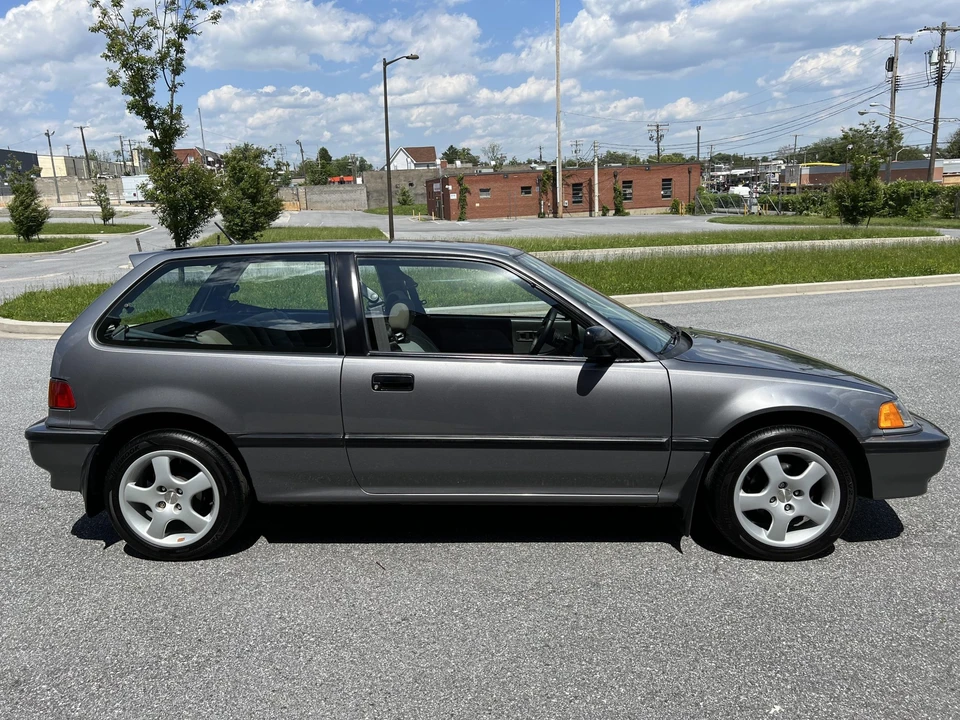 1991 Honda Civic 4th Gen - Image 9 of 31