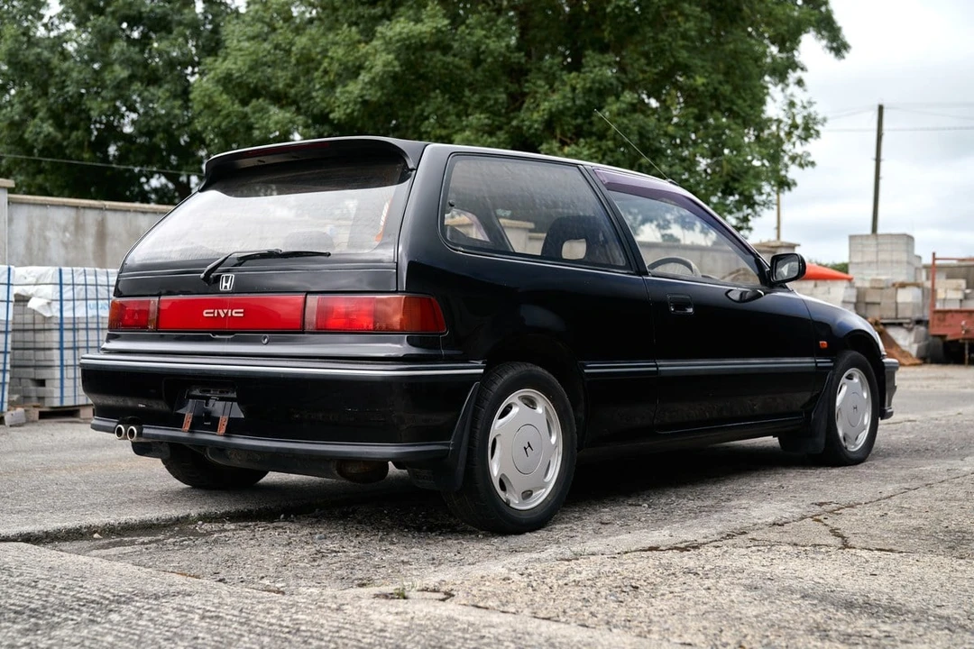 1991 Honda Civic 4th Gen - Image 18 of 30