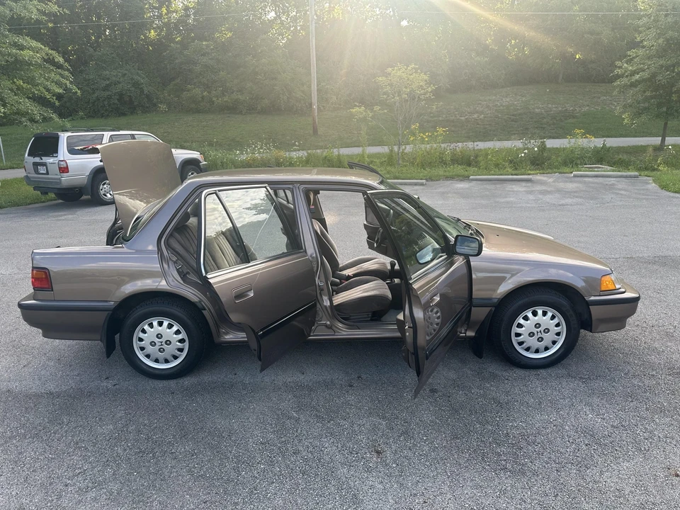 1991 Honda Civic 4th Gen - Image 19 of 31