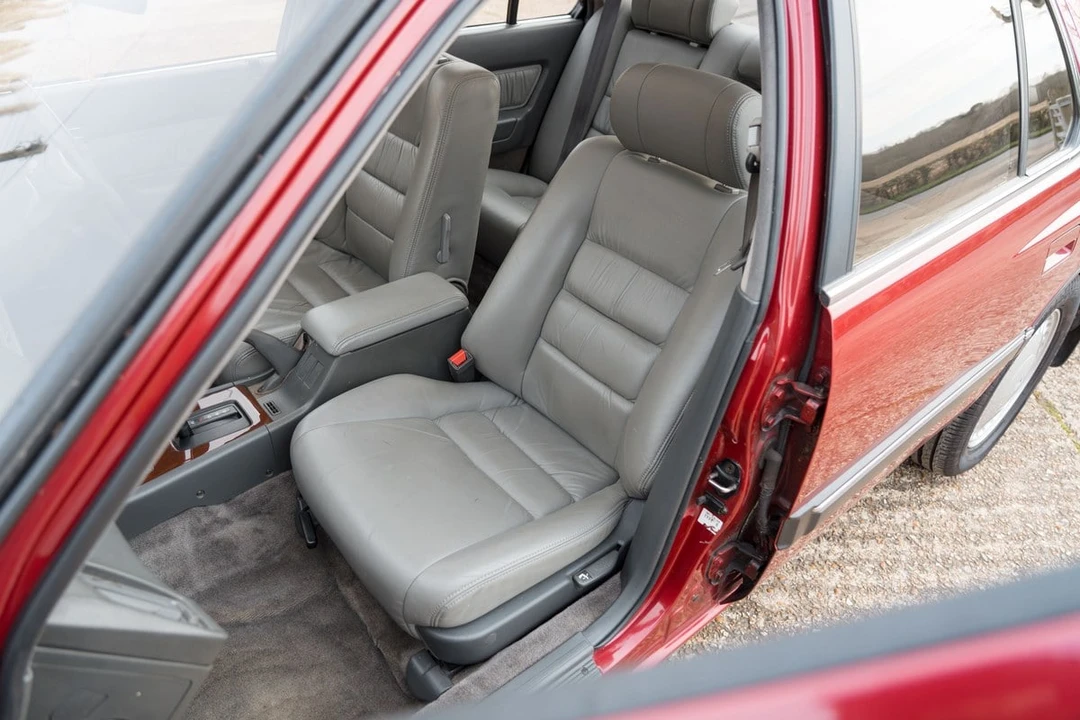 1991 Acura Legend 1st Gen - Image 4 of 30