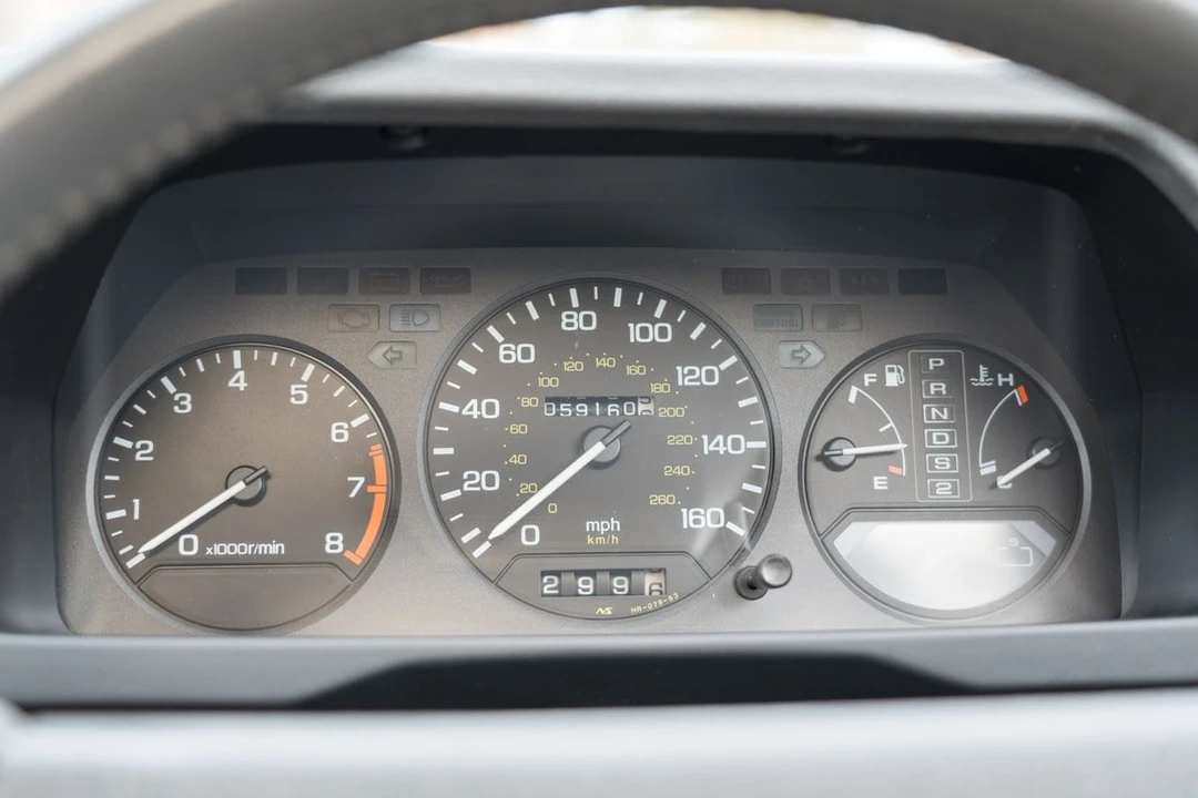 1991 Acura Legend 1st Gen - Image 14 of 30
