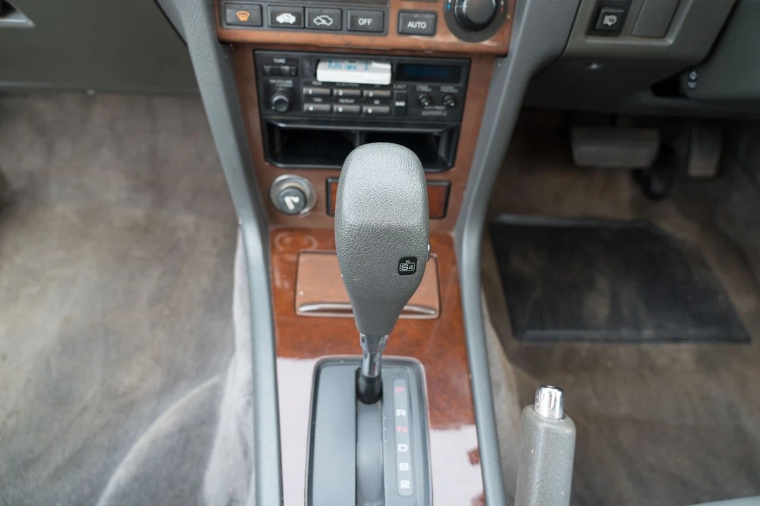 1991 Acura Legend 1st Gen - Image 16 of 30