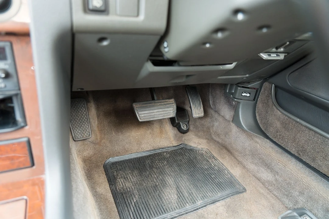 1991 Acura Legend 1st Gen - Image 24 of 30