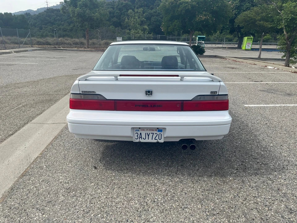 1991 Honda Prelude 3rd Gen - Image 5 of 31