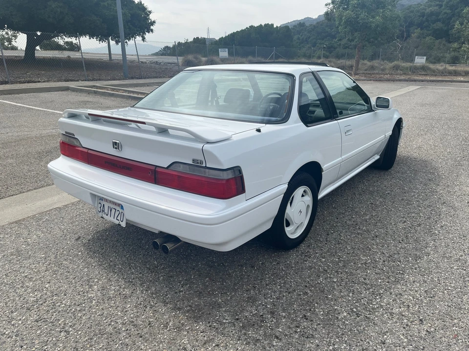 1991 Honda Prelude 3rd Gen - Image 6 of 31