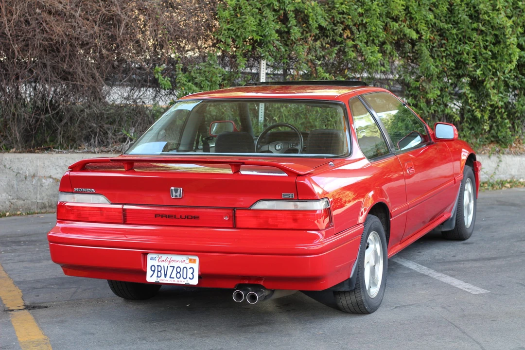 1991 Honda Prelude 3rd Gen - Image 25 of 31