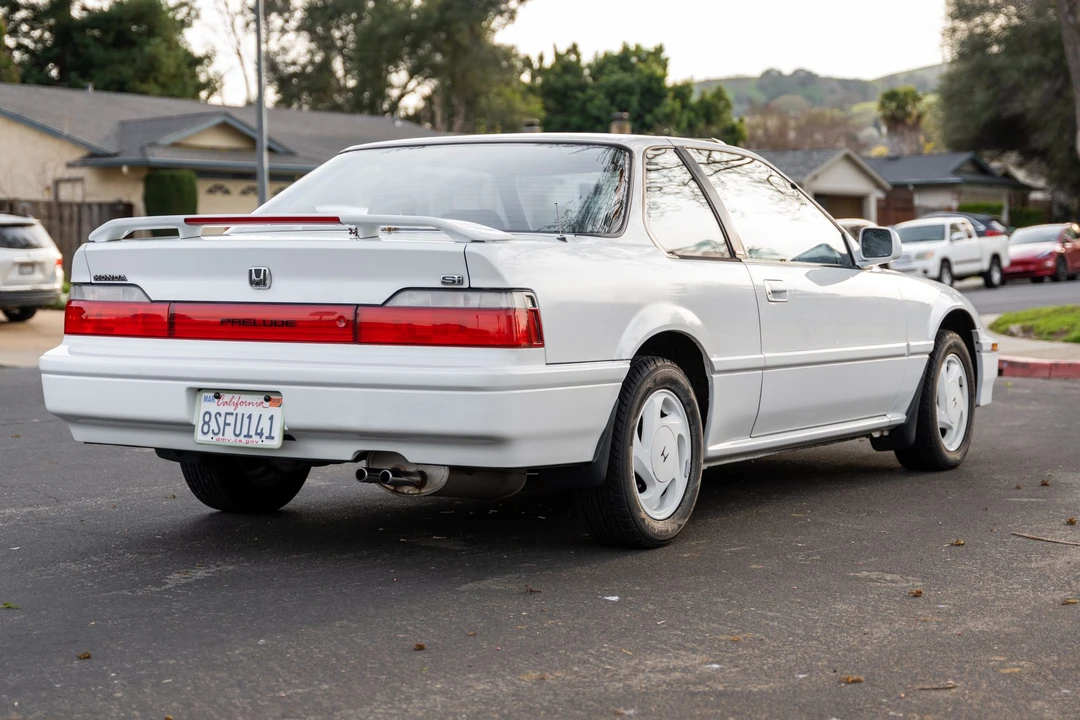 1991 Honda Prelude 3rd Gen - Image 4 of 31