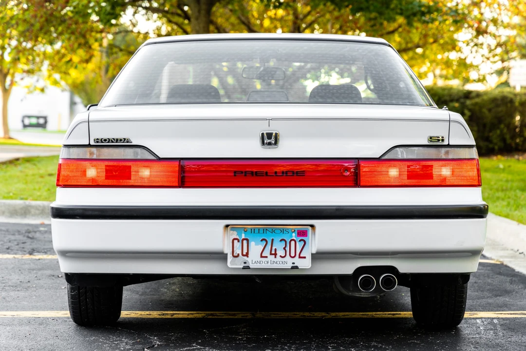 1991 Honda Prelude 3rd Gen - Image 4 of 31