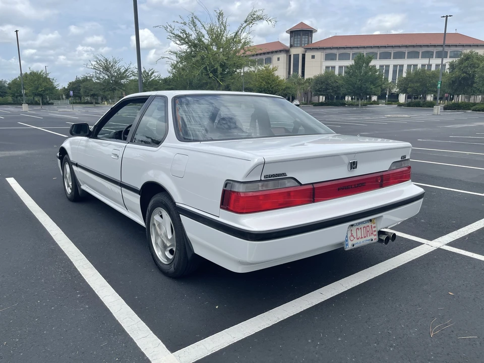 1991 Honda Prelude 3rd Gen - Image 14 of 31