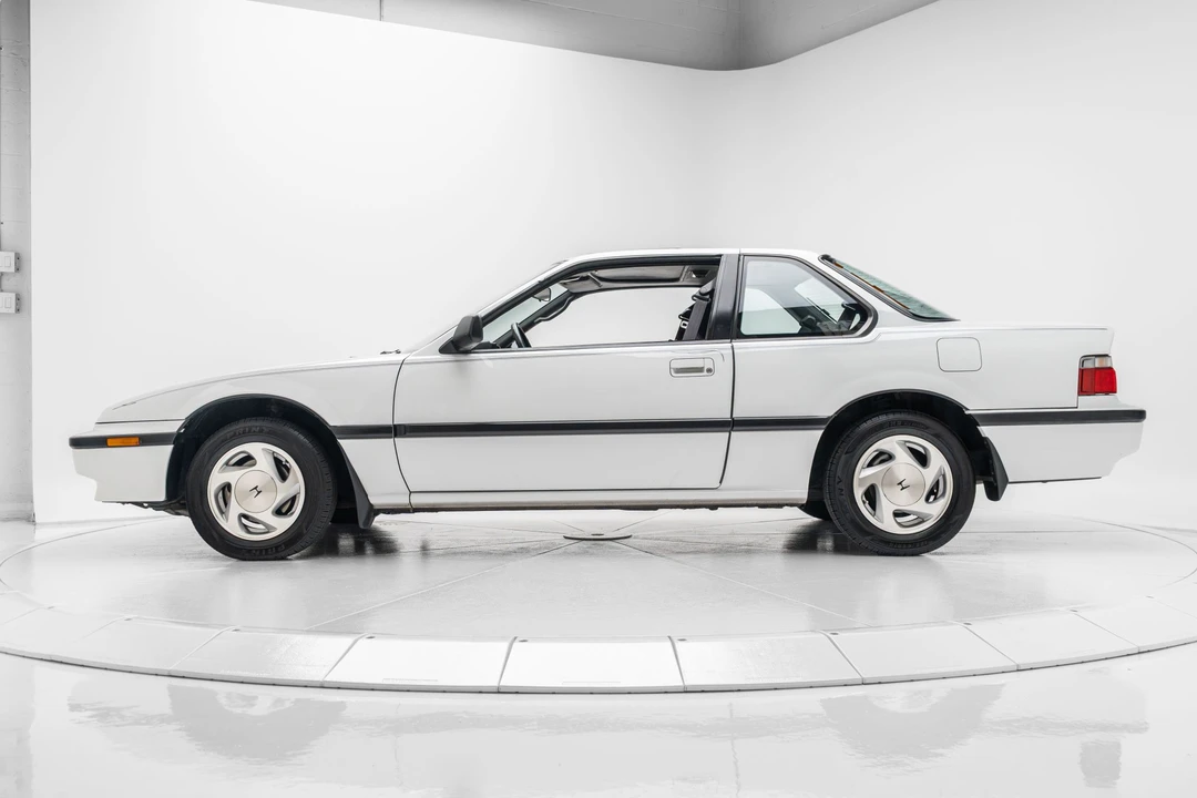 1991 Honda Prelude 3rd Gen - Image 9 of 31