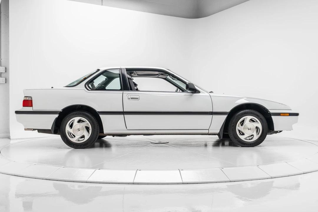 1991 Honda Prelude 3rd Gen - Image 17 of 31
