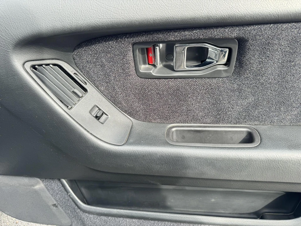 1991 Honda Prelude 3rd Gen - Image 25 of 31