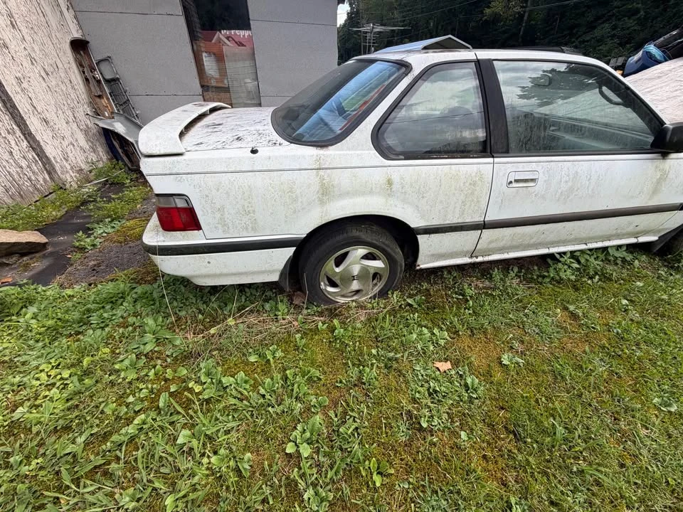 1991 Honda Prelude 3rd Gen - Image 2 of 12