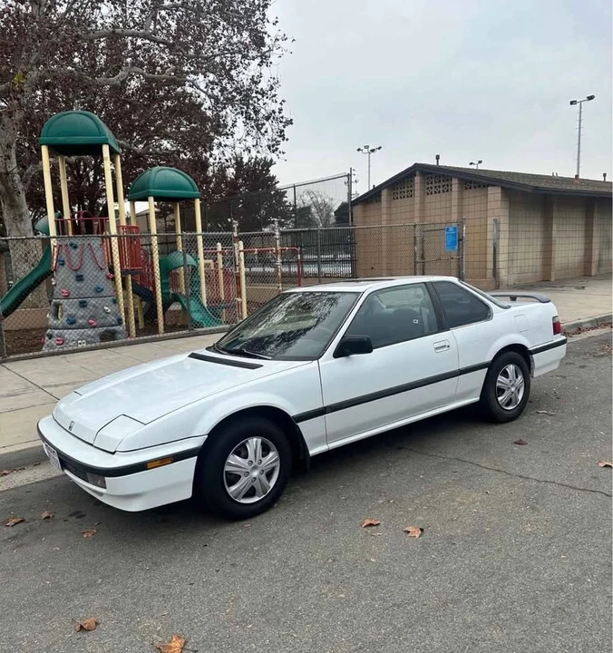 1991 Honda Prelude 3rd Gen - Image 2 of 5