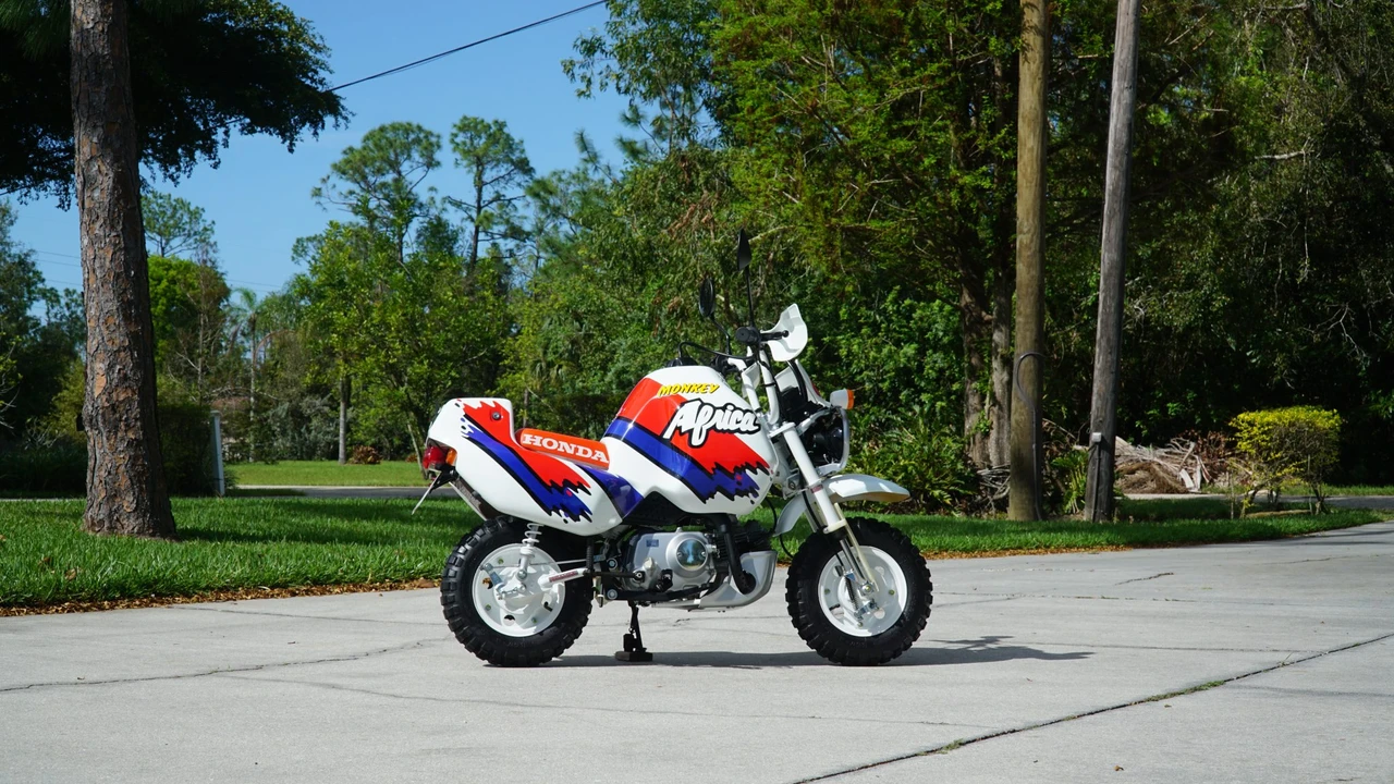 1991 Honda Motorcycles - Image 24 of 31