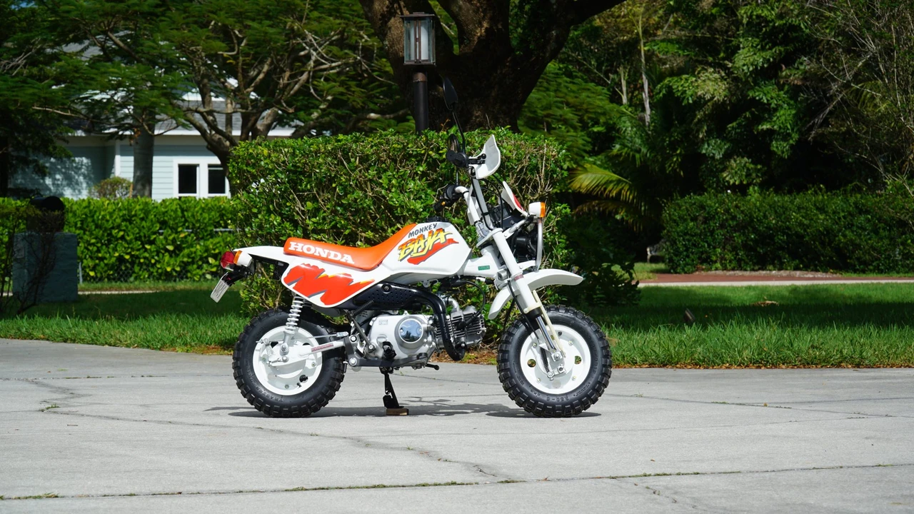 1991 Honda Motorcycles - Image 22 of 31