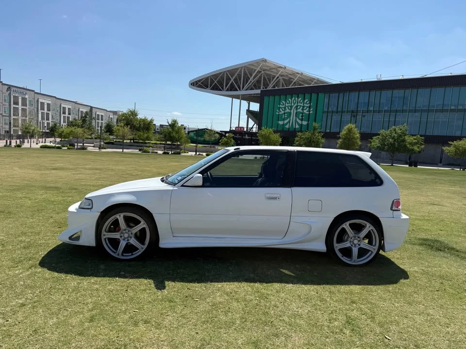 1991 Honda Civic 4th Gen - Image 2 of 16