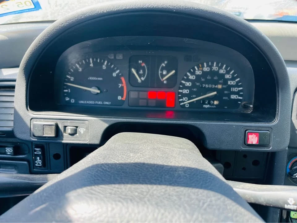 1991 Honda CR-X 2nd Gen - Image 2 of 3