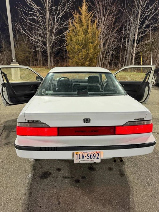 1991 Honda Prelude 3rd Gen - Image 21 of 24