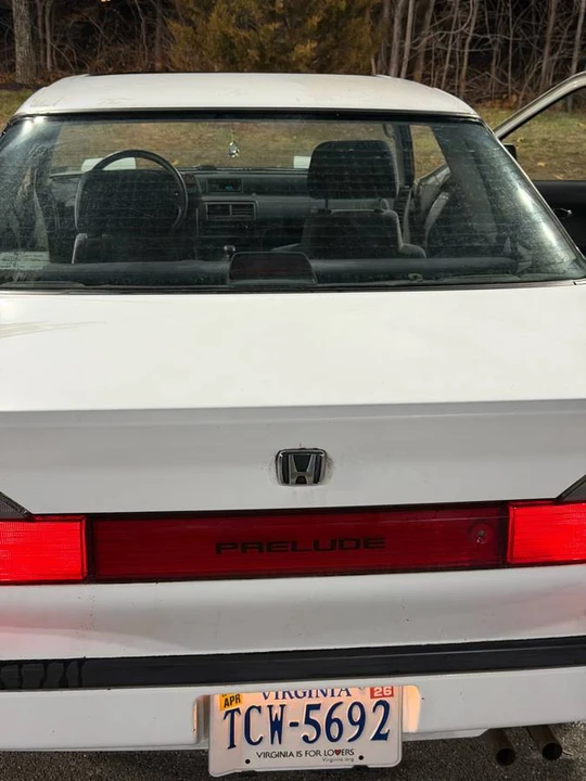 1991 Honda Prelude 3rd Gen - Image 19 of 24