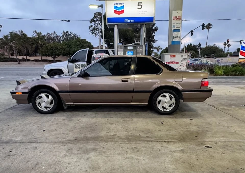 1991 Honda Prelude 3rd Gen - Image 2 of 17